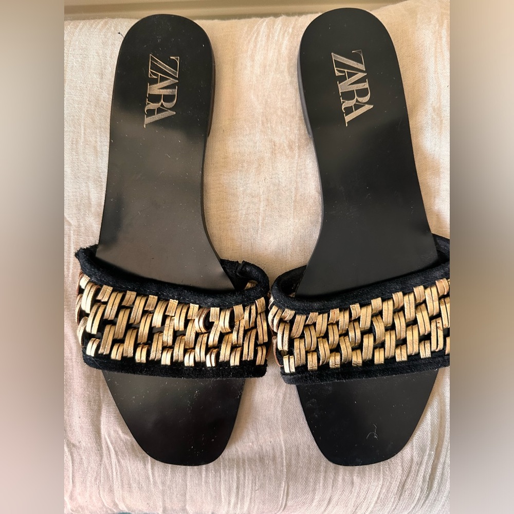 Zara Black/Gold Flat Slide Sandals
